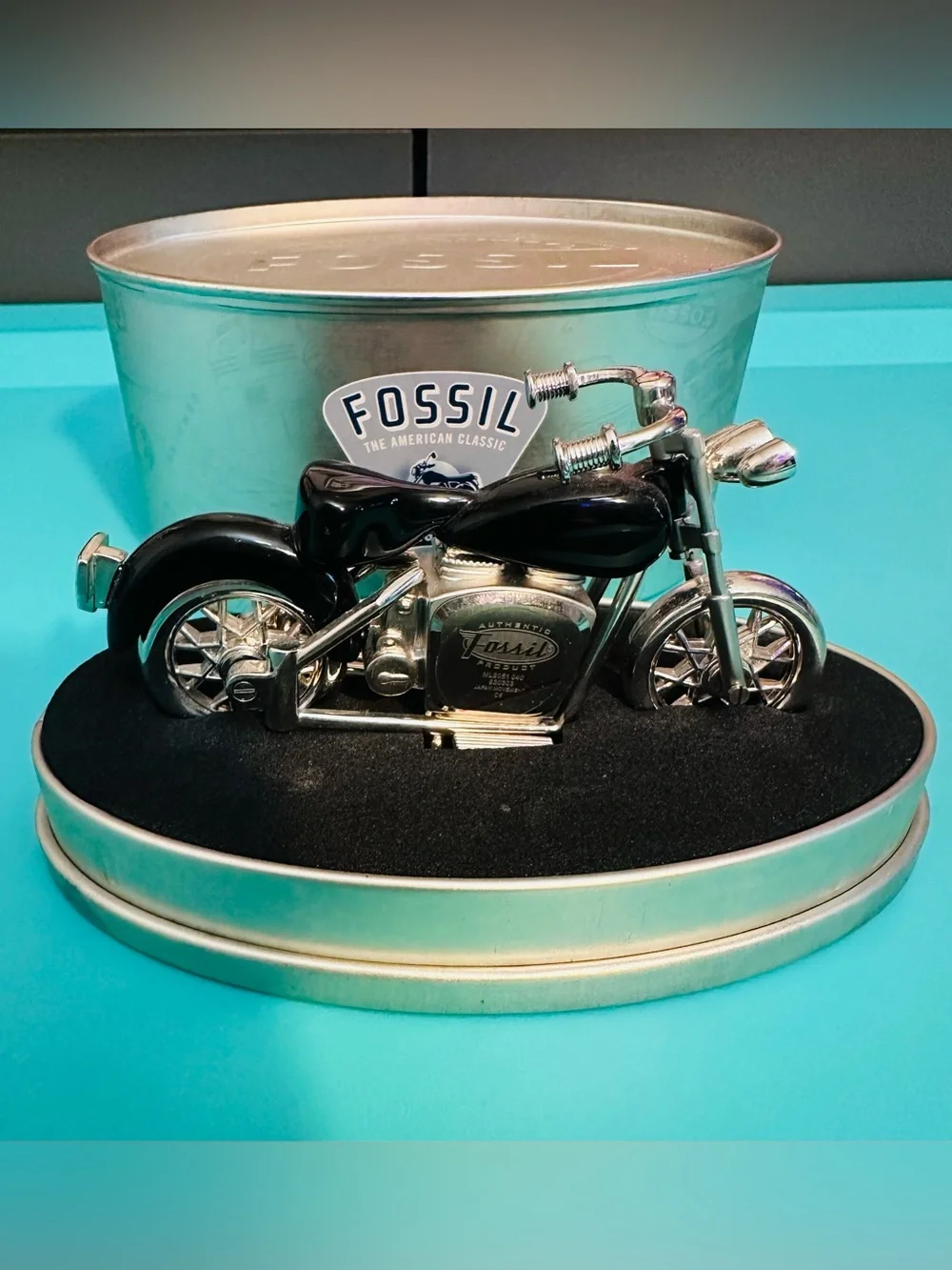 Fossil American Classic Limited Edition Motorcycle Desk Clock 4.5” Collectible